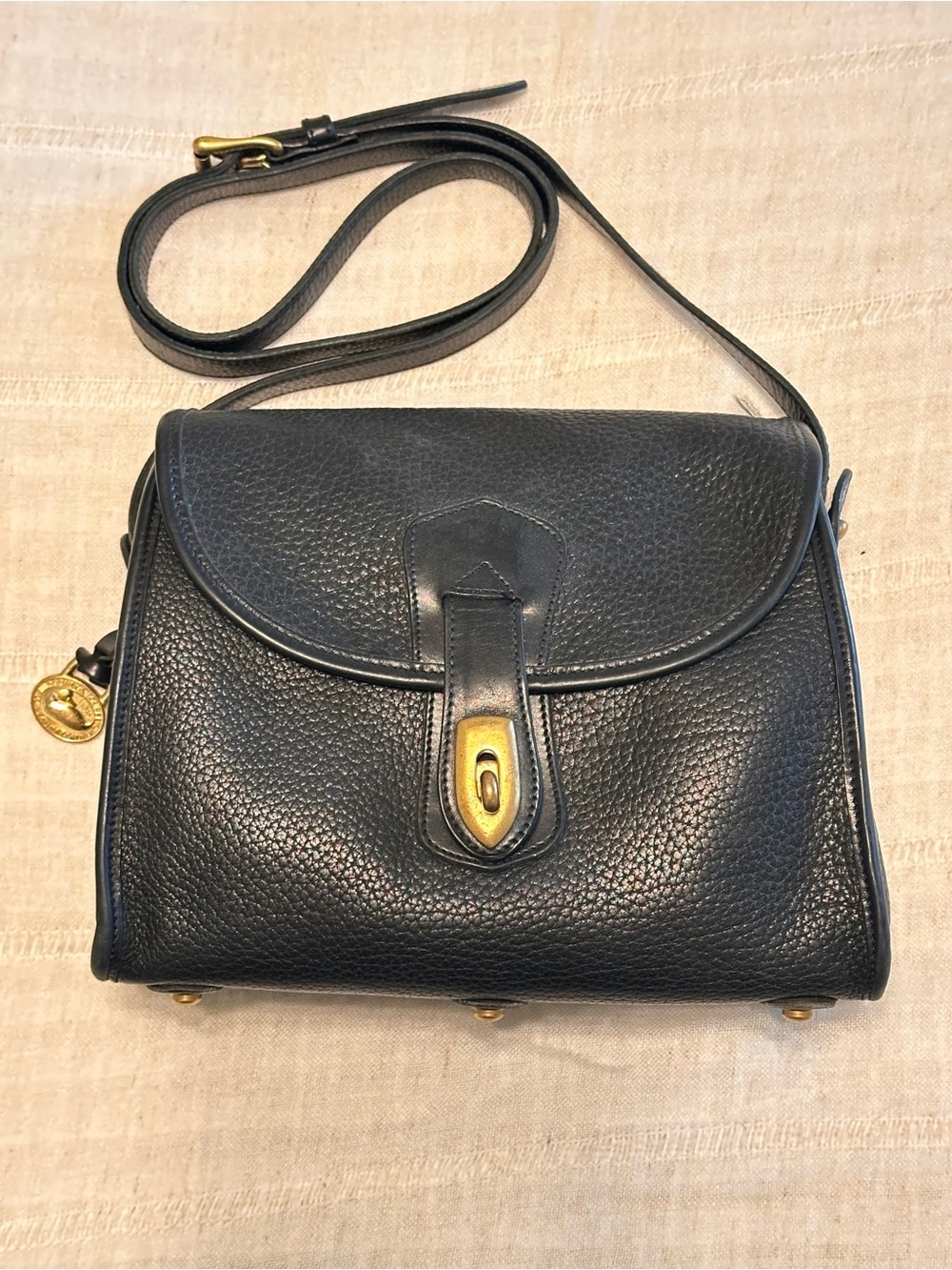 Dooney & Bourke crossbody/saddle-style bag